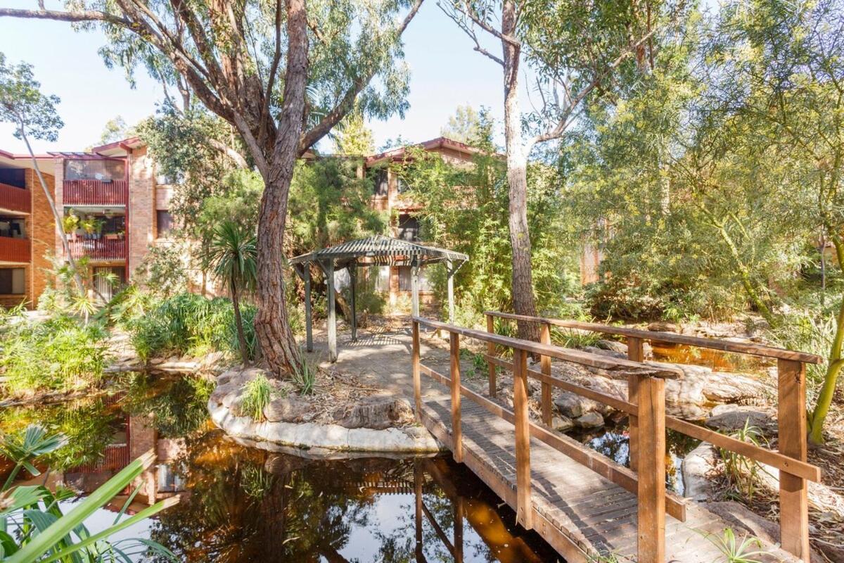 The Lake House Perth Exterior photo